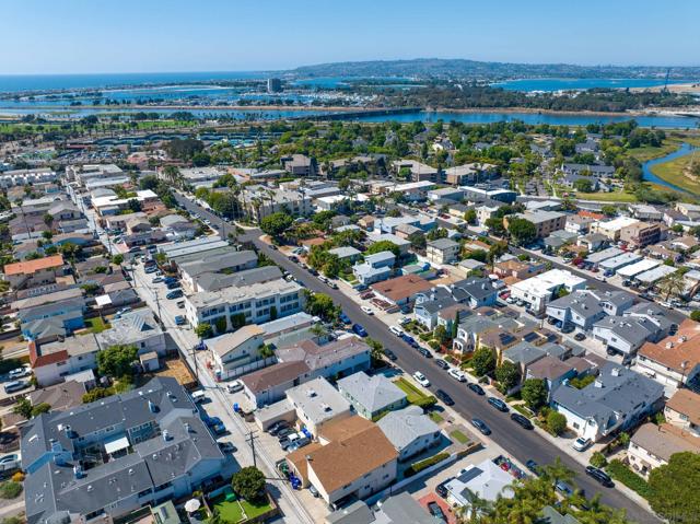 Image 18 of 32 For 4337 Mentone Street