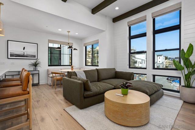 1136 Molara Lane, Encinitas CA: https://media.crmls.org/mediaz/97e0e5b0-2b6e-4148-bbd6-7ea5beb08012.jpg