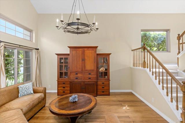 Detail Gallery Image 6 of 39 For 4635 Allende Ave, Oceanside,  CA 92057 - 4 Beds | 3 Baths