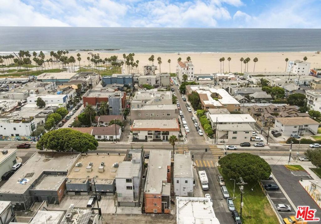 Multifamily at 1304 Pacific Avenue
