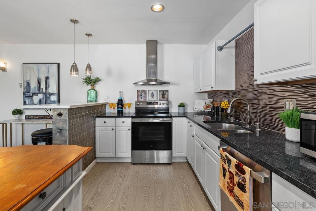 3532 Meade Ave. - photo 2