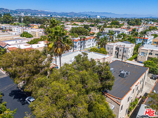 356 Orange Grove Avenue, Los Angeles, California 90036, ,Multi-Family,For Sale,Orange Grove,23307653