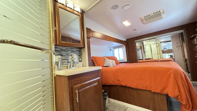69411 Ramon Rd #517, Cathedral City CA: https://media.crmls.org/mediaz/97e2e24b-aa31-4c63-8363-69f3f0d4a898.jpg