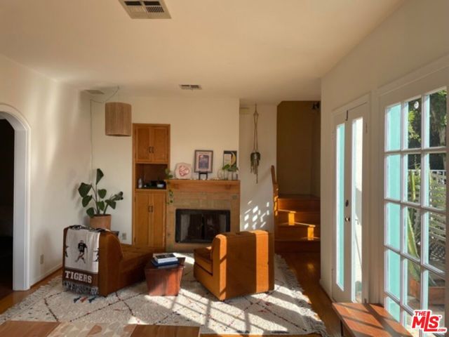 Image 2 for 6860 Alta Loma Terrace, Los Angeles, CA 90068