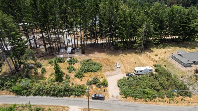 60 Braemoor Drive, Santa Cruz CA: https://media.crmls.org/mediaz/97e3ecba-a41e-4867-8bcf-26016837addd.jpg