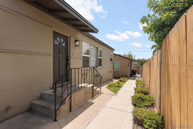 4233 Pepper Dr, San Diego CA: https://media.crmls.org/mediaz/97e442f2-e28f-49b3-969d-f212ae74f72f.jpg