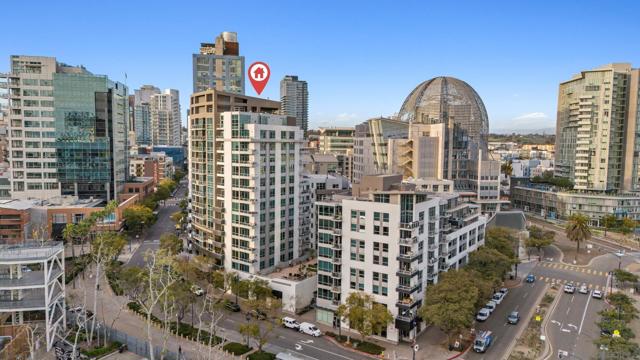 253 10Th Ave, San Diego CA: https://media.crmls.org/mediaz/97e4c452-7c5f-4cc9-8f51-fb2ae000afef.jpg