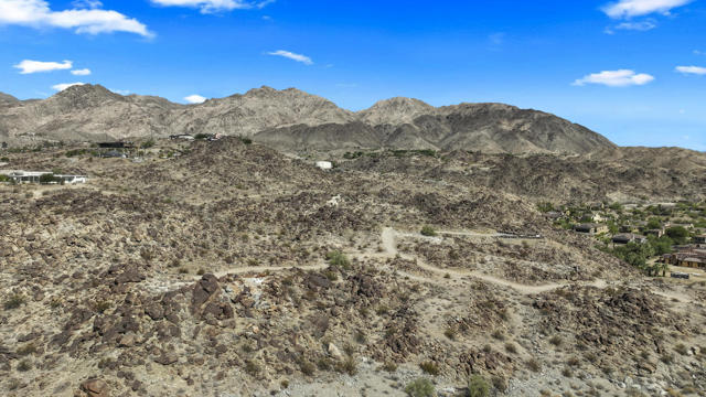 49305 Hwy 74 Spc 49, Palm Desert CA: https://media.crmls.org/mediaz/97e5020a-e376-411c-a18f-3b05deba8c4f.jpg