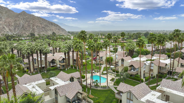 Image 24 of 30 For 78225 Cortez Lane 185