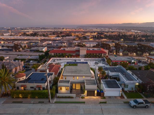 2111 W California Street, San Diego CA: https://media.crmls.org/mediaz/97e5a0a5-67a3-41ec-ab86-c2b8af79a184.jpg