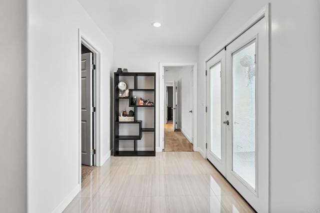 3435 Ann Drive, Carlsbad CA: https://media.crmls.org/mediaz/97e5c123-1eeb-4f3c-9354-c11010b4c295.jpg