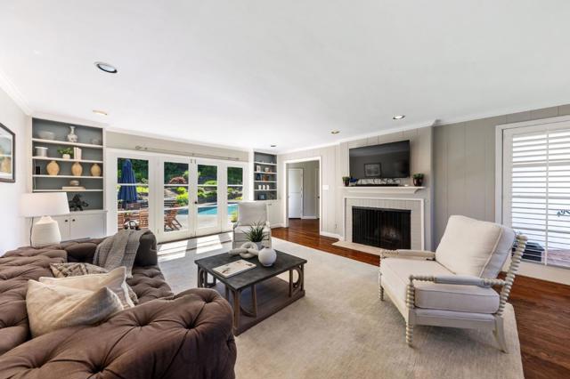 401 Hillsborough Boulevard, Hillsborough CA: https://media.crmls.org/mediaz/97e6220b-0e08-4ce3-8369-6cfdf8883c7c.jpg