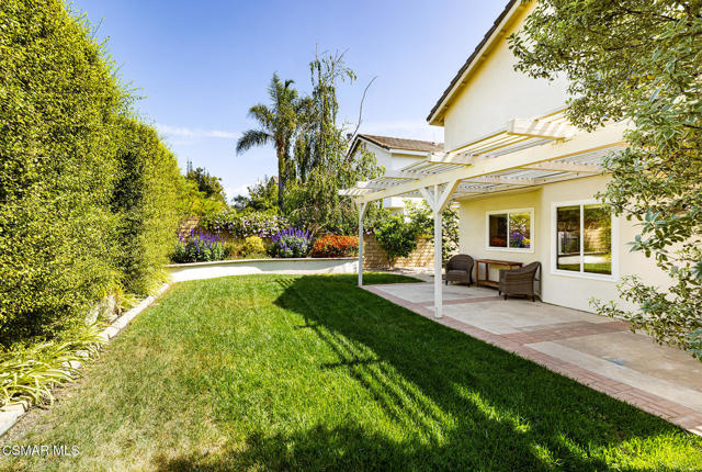 4427 Skyglen Court, Moorpark CA: https://media.crmls.org/mediaz/97e691de-2fe5-457d-8c8c-d45dfeb01864.jpg
