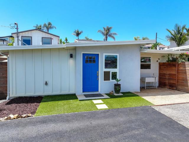 132 134 Phoebe St, Encinitas CA: https://media.crmls.org/mediaz/97e70dde-588b-45e2-8582-7c519e51af3a.jpg