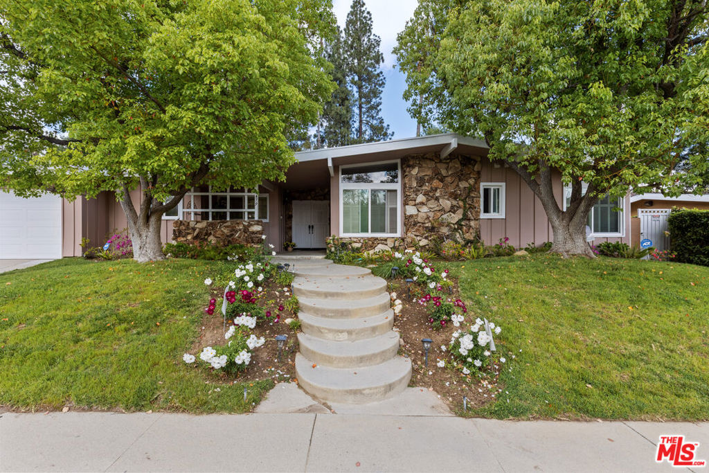 MLS #26857443 image #21