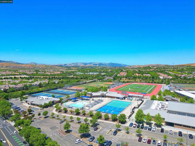 1416 Allanmere Dr, San Ramon CA: https://media.crmls.org/mediaz/97e82655-a7f0-4c0a-923d-4292fc6a3d84.jpg