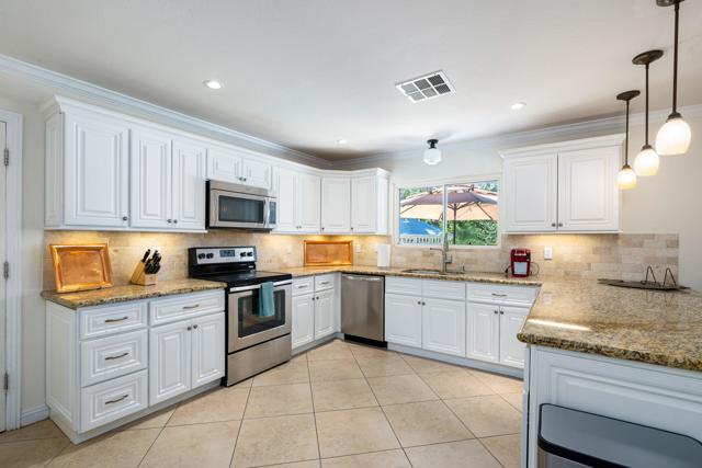 Image 16 of 61 For 46890 Highland Palms Drive