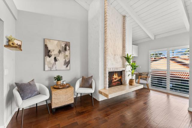 Detail Gallery Image 10 of 26 For 1915 Estrella De Mar Ct a,  Carlsbad,  CA 92009 - 2 Beds | 2/1 Baths