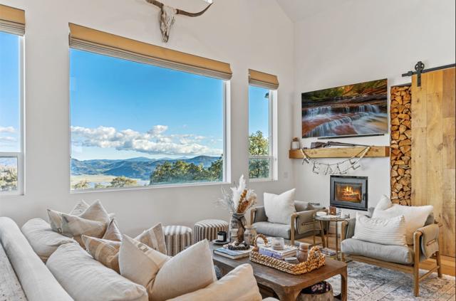 31071 Panorama Trail, Santa Ysabel CA: https://media.crmls.org/mediaz/97eae75d-6dcb-4285-ad15-0e55d8cf241b.jpg