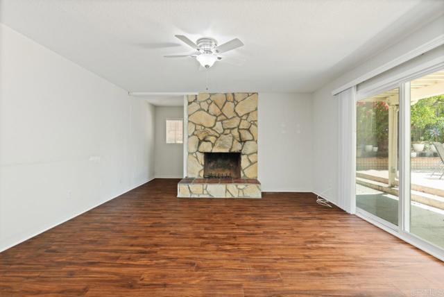 Detail Gallery Image 24 of 75 For 1975 Belmore Ct, El Cajon,  CA 92020 - 5 Beds | 3 Baths
