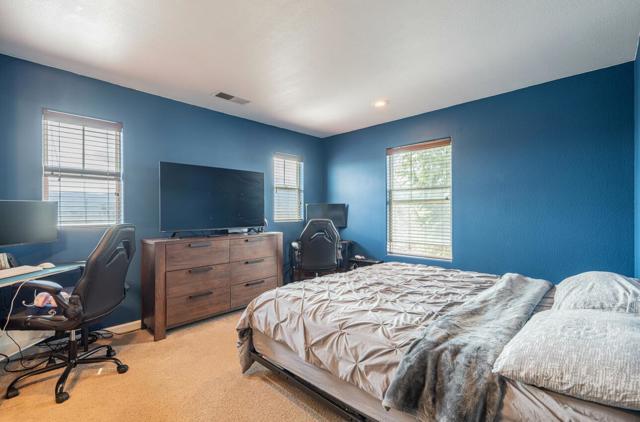 271 Azalea Place, Soledad CA: https://media.crmls.org/mediaz/97ec9e64-1f5f-4e06-927b-b1cc3c1c7a15.jpg