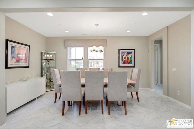 74121 Kingston Court, Palm Desert CA: https://media.crmls.org/mediaz/97edc03a-8d2b-4b72-8c3d-99215e88cd32.jpg