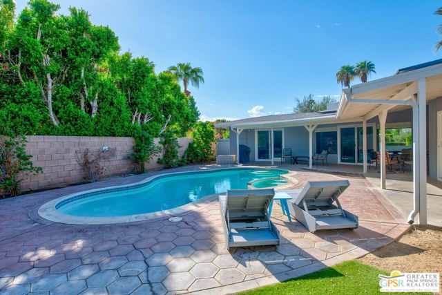 1420 E San Jacinto Way, Palm Springs, CA 92262