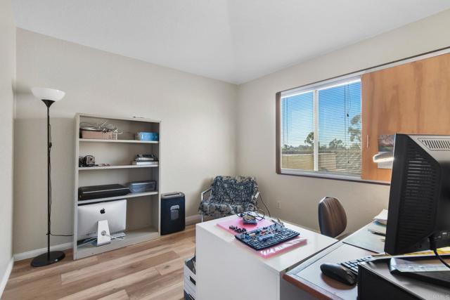 Detail Gallery Image 20 of 24 For 6151 Calle Mariselda #302,  San Diego,  CA 92124 - 2 Beds | 2/1 Baths
