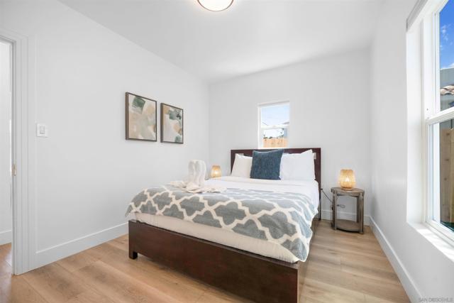 1817 19 Sunset Cliffs Blvd, San Diego CA: https://media.crmls.org/mediaz/97eef882-7f2d-49aa-98cf-39c29e56ce8d.jpg