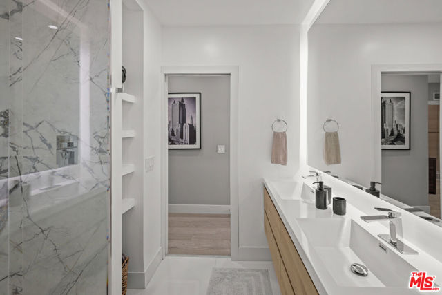 7337 5th Avenue, Los Angeles CA: https://media.crmls.org/mediaz/97efe4c7-8fe1-4ff0-8bfe-524cbd13244c.jpg