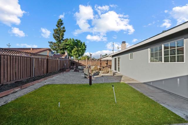 861 Mulcaster Court, San Jose CA: https://media.crmls.org/mediaz/97f061ad-2fd2-4fa3-8ece-74152a0f7354.jpg
