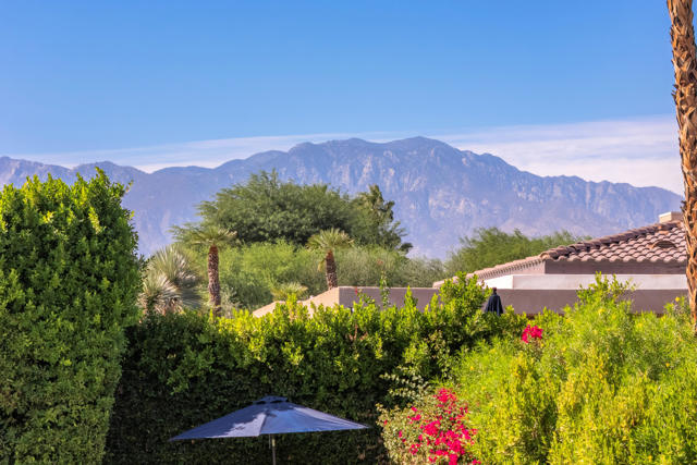 70880 Sunny Lane, Rancho Mirage CA: https://media.crmls.org/mediaz/97f12807-7cb3-412a-90c0-a93adf820d89.jpg