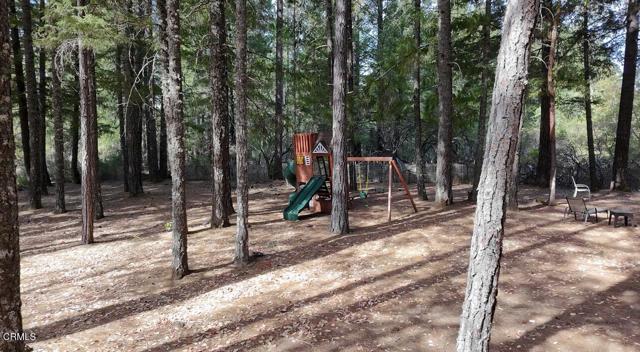 1605 Fitch Road, Laytonville CA: https://media.crmls.org/mediaz/97f4e1f5-94dd-435e-ac0c-cd4d1c6558b7.jpg