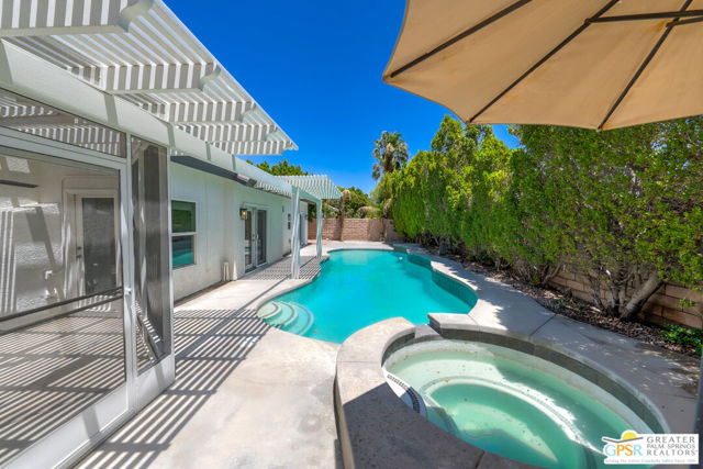 2220 N Paseo De Anza, Palm Springs CA: https://media.crmls.org/mediaz/97f52206-dde5-44ec-b6fc-3ef67f436909.jpg