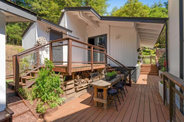 55 Hidden Meadow Lane, Scotts Valley CA: https://media.crmls.org/mediaz/97f5a986-5f71-4890-a302-6f03dfa9aee1.jpg