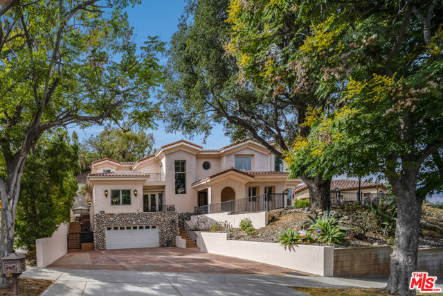 868 Braewood Court, South Pasadena CA: https://media.crmls.org/mediaz/97f5ab93-acb1-4e3c-b013-ecef4a800278.jpg