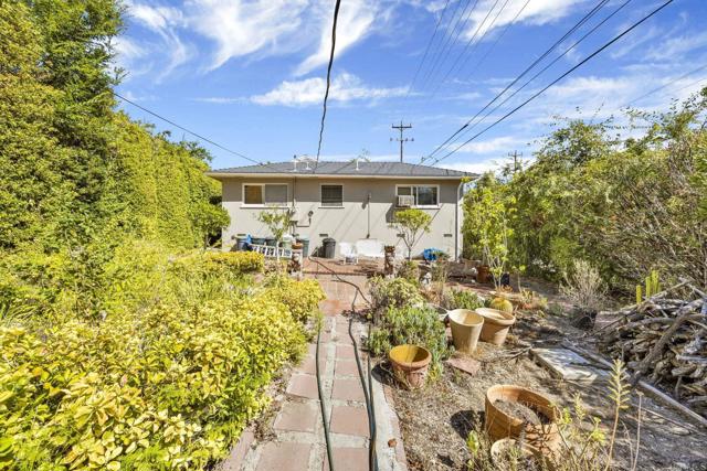1750 Wabasso Way, Glendale CA: https://media.crmls.org/mediaz/97f63a93-e6c4-4149-a0cf-cf77fb938f77.jpg