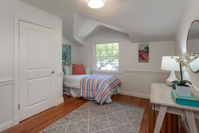 1513 Meadow Lane, Mountain View CA: https://media.crmls.org/mediaz/97f65428-b842-4f81-9dc9-f006ef3e881f.jpg