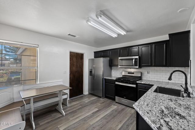 Detail Gallery Image 15 of 40 For 9116 Chattaroy St, Bakersfield,  CA 93312 - 3 Beds | 2 Baths