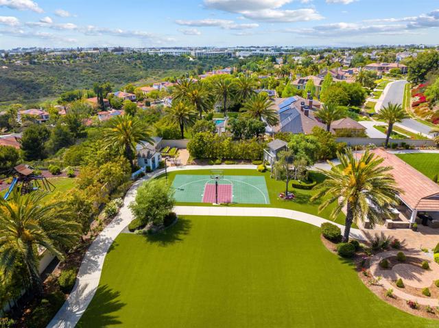 2574 Muirfields Drive, Carlsbad CA: https://media.crmls.org/mediaz/97f6db02-bd52-41b8-99e5-07bb622be217.jpg
