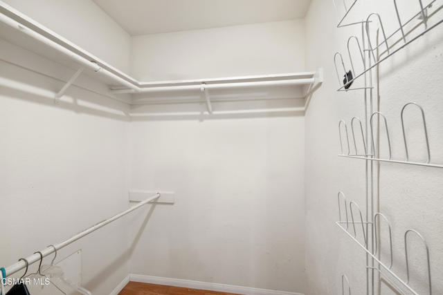 2085 Bolivar Court, Simi Valley CA: https://media.crmls.org/mediaz/97f6fd19-3f07-445b-874f-0b730f8ebafb.jpg