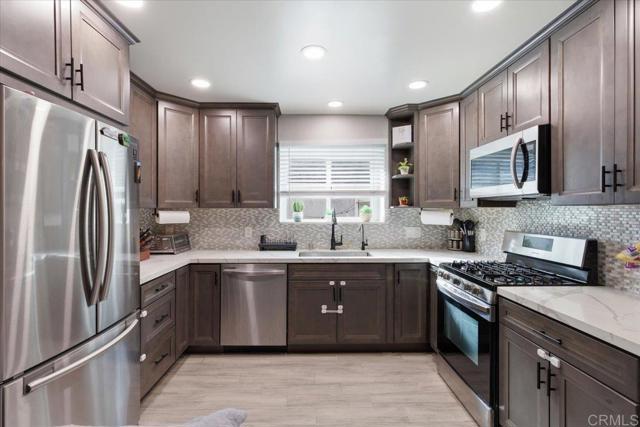 Detail Gallery Image 6 of 48 For 353 61st St, San Diego,  CA 92114 - 3 Beds | 3 Baths