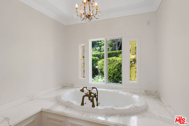 Drew Fenton | 27931 Winding Way Malibu CA | MLS: 7495523