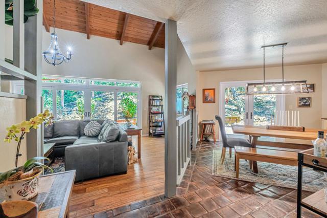 4858 Freedom Boulevard, Aptos CA: https://media.crmls.org/mediaz/97f97ca9-55b9-4ebd-890b-0680e6febfe3.jpg