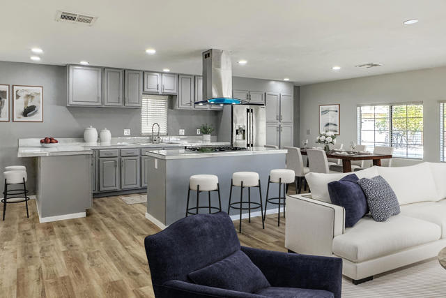 12 Via Valverde, Cathedral City CA: https://media.crmls.org/mediaz/97f9d6ea-7ab4-449a-9b50-d3e707dcd387.jpg