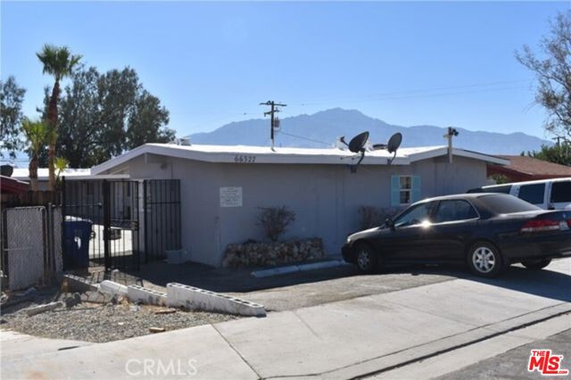 66327 7th Street, Desert Hot Springs CA: https://media.crmls.org/mediaz/97fa95a2-6389-4d8a-8e4c-4438fca5e9b6.jpg