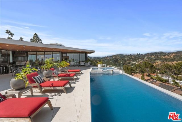 2284 Hercules Drive, Los Angeles CA: https://media.crmls.org/mediaz/97fb946e-9c9e-40bd-8468-2c9ea89c6d6a.jpg