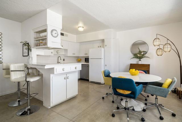 1943 E Tachevah Drive, Palm Springs CA: https://media.crmls.org/mediaz/97fe24a9-ff02-4e5c-8452-222d4af0637b.jpg