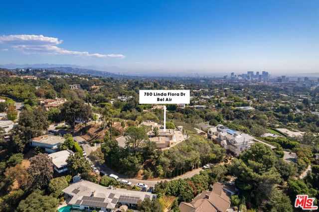 780 Linda Flora Drive, Los Angeles, California 90049, 4 Bedrooms Bedrooms, ,6 BathroomsBathrooms,Single Family Residence,For Sale,Linda Flora,24446429