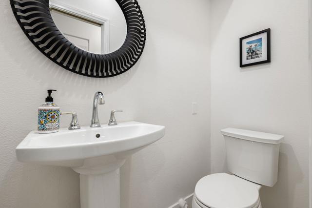 48205 Vista De Nopal, La Quinta CA: https://media.crmls.org/mediaz/98001ad1-eaaf-4b8a-ae3d-7117cd150a8b.jpg